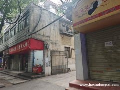 挂匾巷小区门口商铺出租013