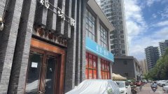 理想城西门理想超市旁边二楼空房出租038