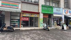 中青国际一期门口空房出租041