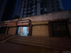 望江路辰晖小区背后餐饮街 单间门面出租117