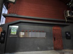 建国路路口临街门面出租140